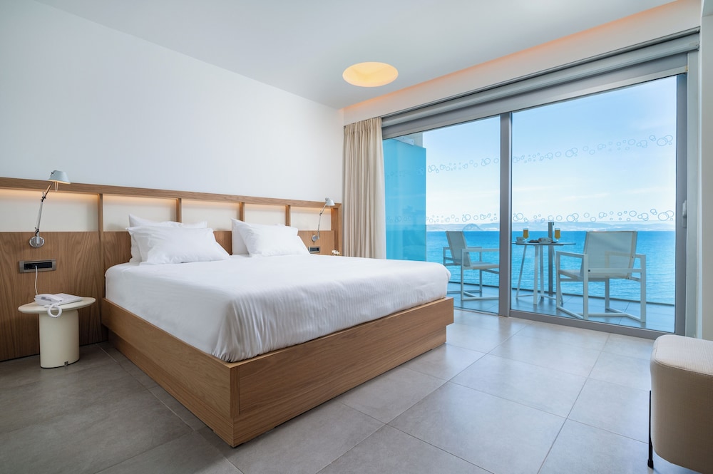 Kos Aktis Art Hotel — Hotel rooms in Kos Town, South Aegean