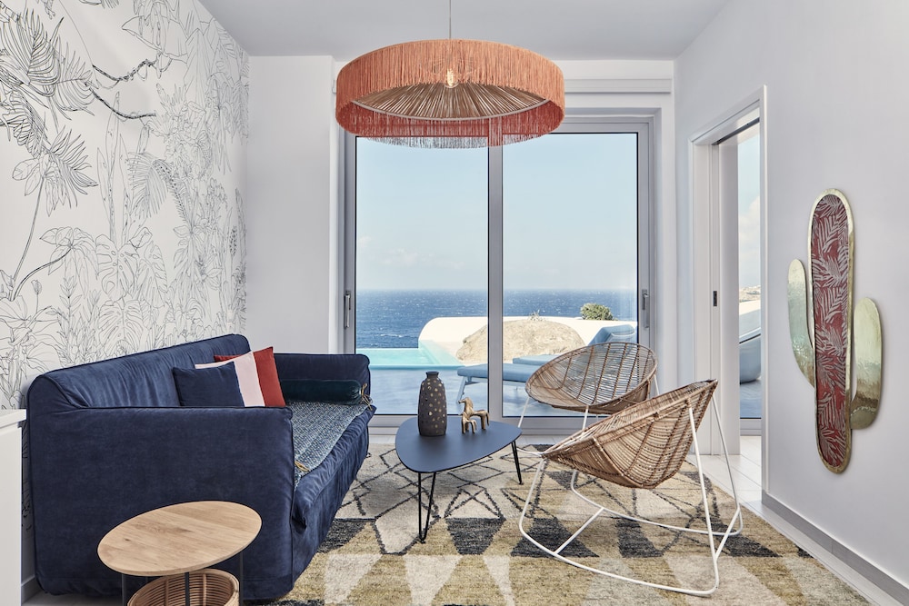 Kouros Hotel & Suites — Hotel rooms in Mykonos Town, South Aegean