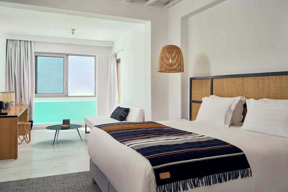 Kouros Hotel & Suites — Hotel rooms in Mykonos Town, South Aegean