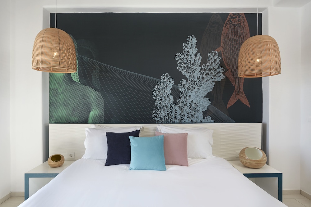 Kouros Hotel & Suites — Hotel rooms in Mykonos Town, South Aegean