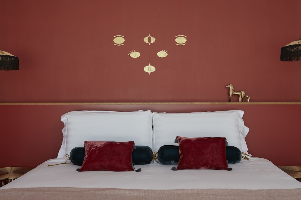 Kouros Hotel & Suites — Hotel rooms in Mykonos Town, South Aegean