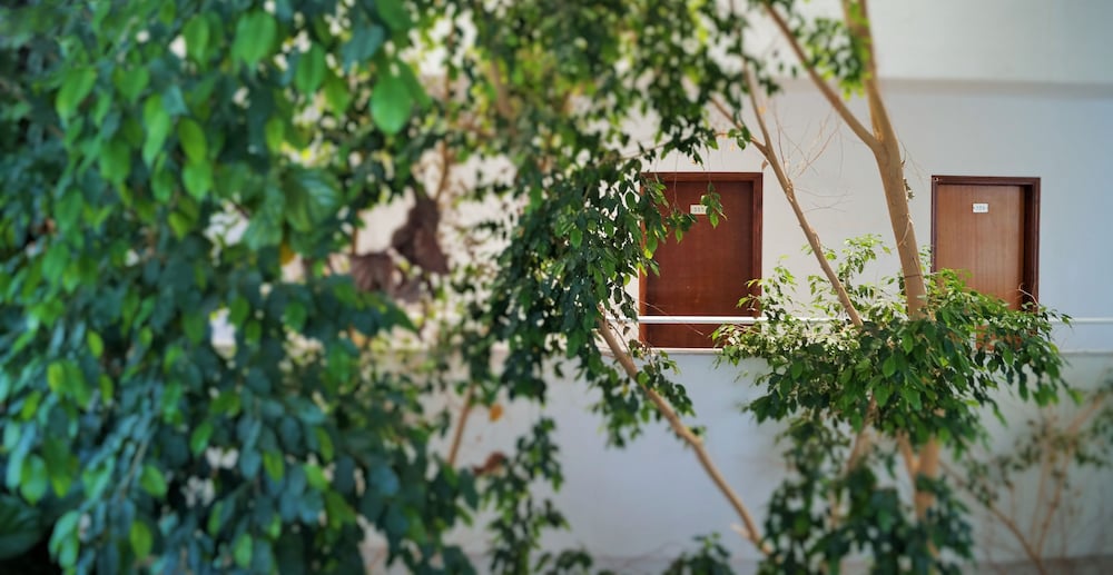 Kris Mari — Hotel building in Kardamena, South Aegean