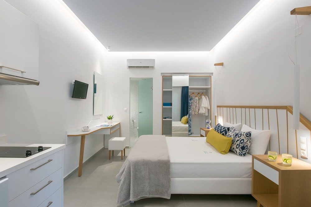Kristalli Hotel Apartments — Hotel rooms in Malia