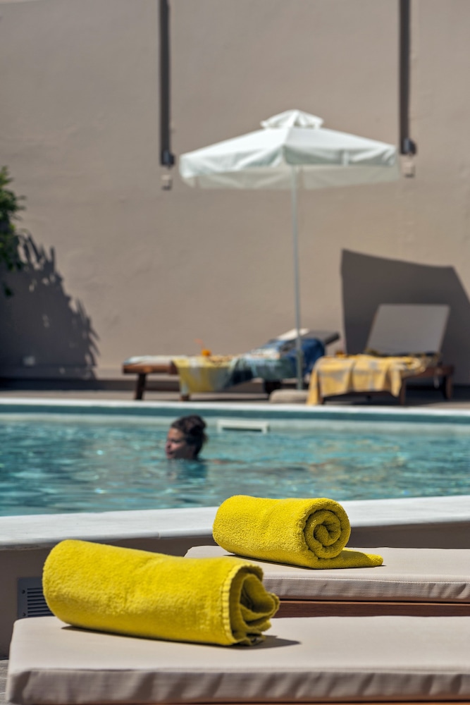 Kriti Hotel — Swimming pool in Chania