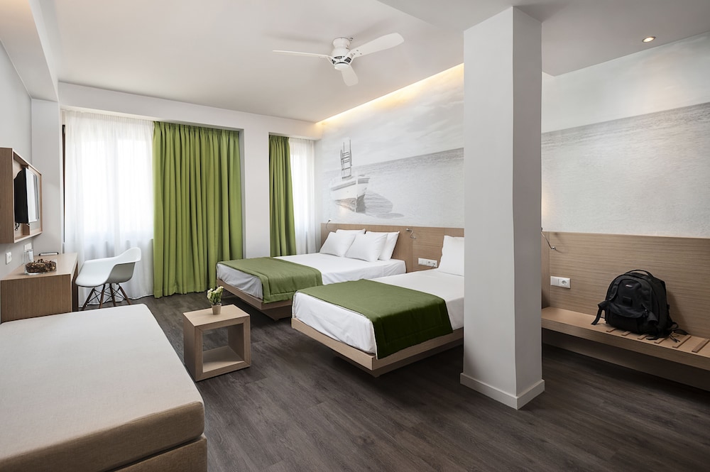 Kriti Hotel — Hotel rooms in Chania