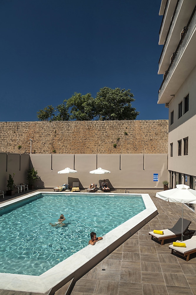 Kriti Hotel — Swimming pool in Chania
