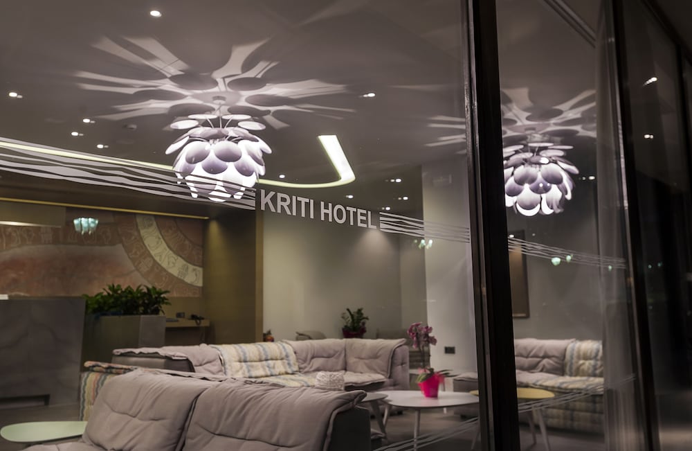 Kriti Hotel — Hotel building in Chania