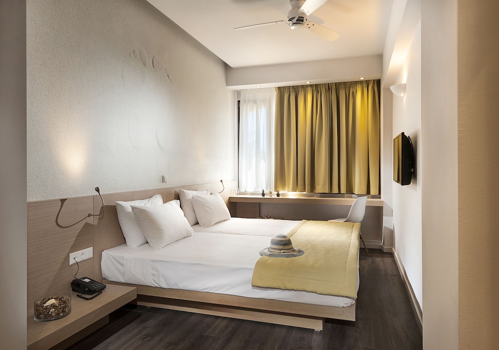Kriti Hotel — Hotel rooms in Chania