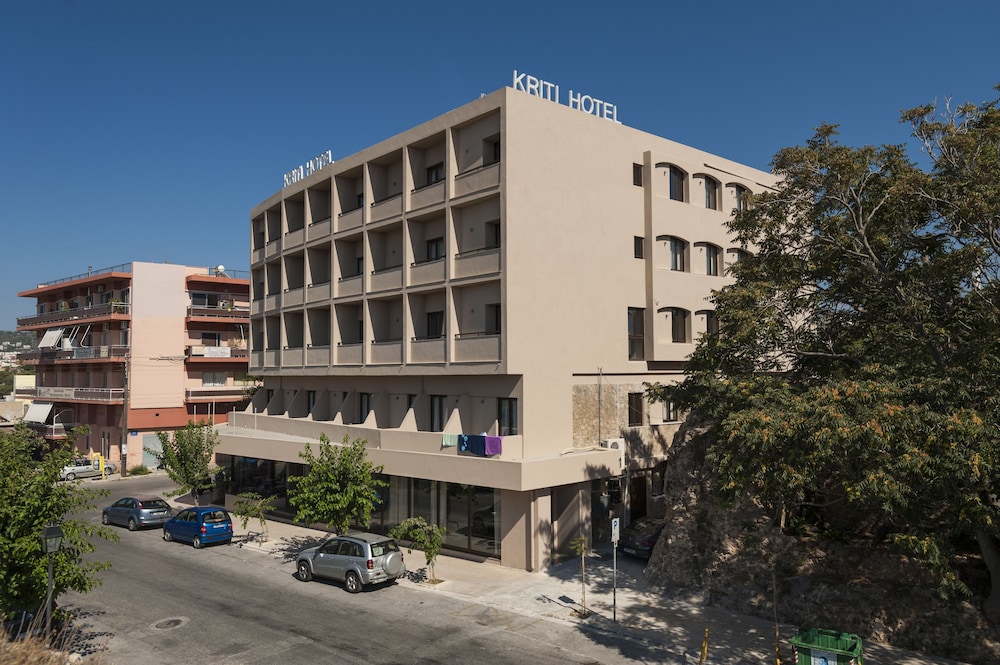 Kriti Hotel — Hotel building in Chania