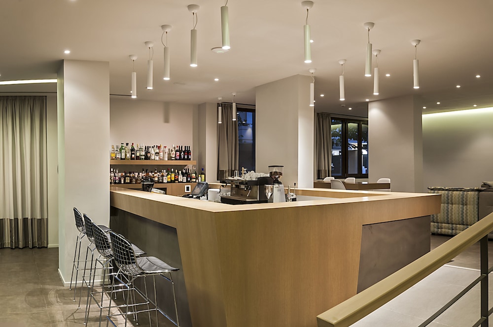 Kriti Hotel — Restaurant & bars in Chania