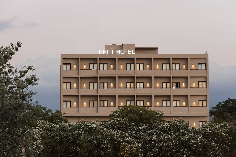 Kriti Hotel — Hotel building in Chania