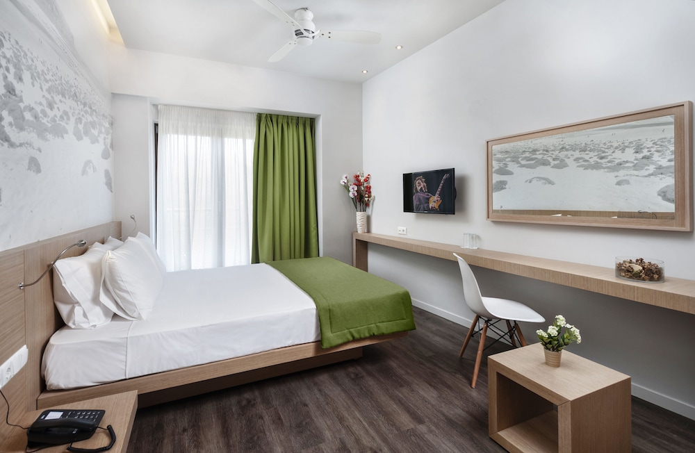 Kriti Hotel — Hotel rooms in Chania