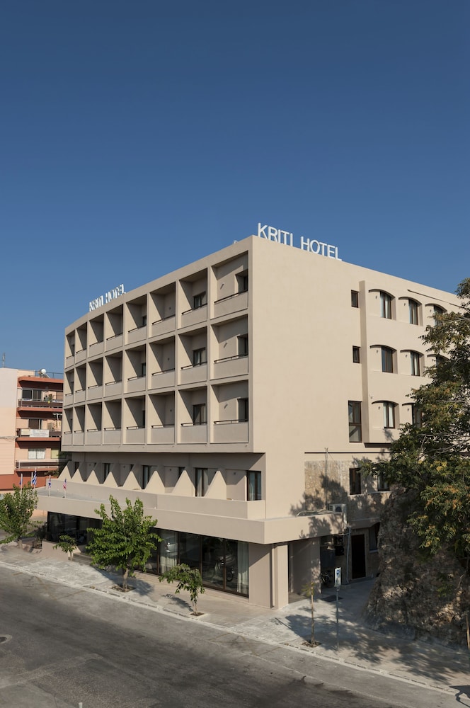 Kriti Hotel — Hotel building in Chania