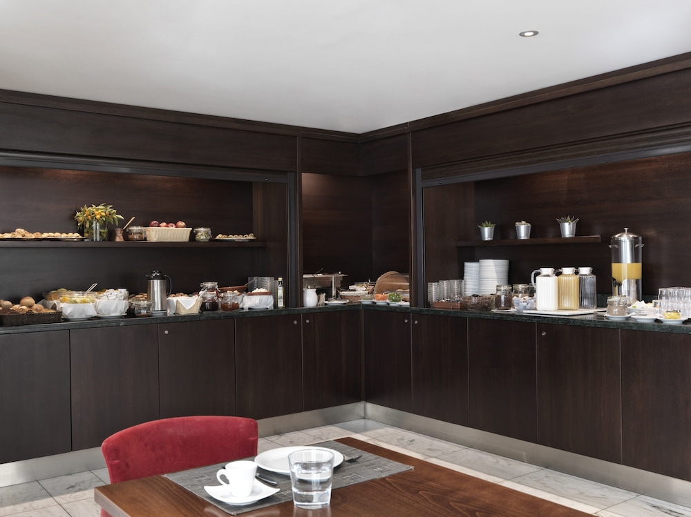 Acropolis Hill — Restaurant & bars in Athens, Attica