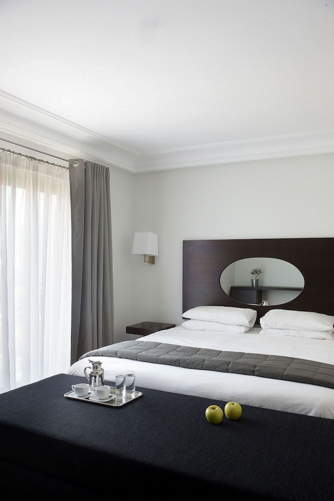 Acropolis Hill — Hotel rooms in Athens, Attica