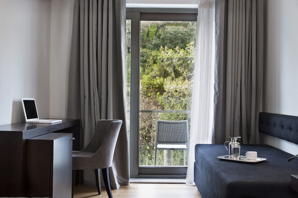 Acropolis Hill — Hotel rooms in Athens, Attica