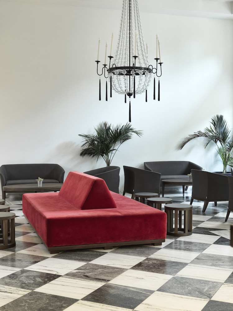 Acropolis Hill — Restaurant & bars in Athens, Attica