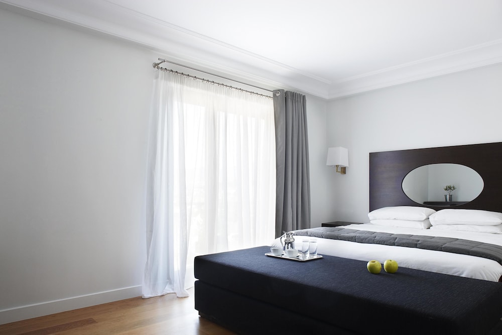Acropolis Hill — Hotel rooms in Athens, Attica