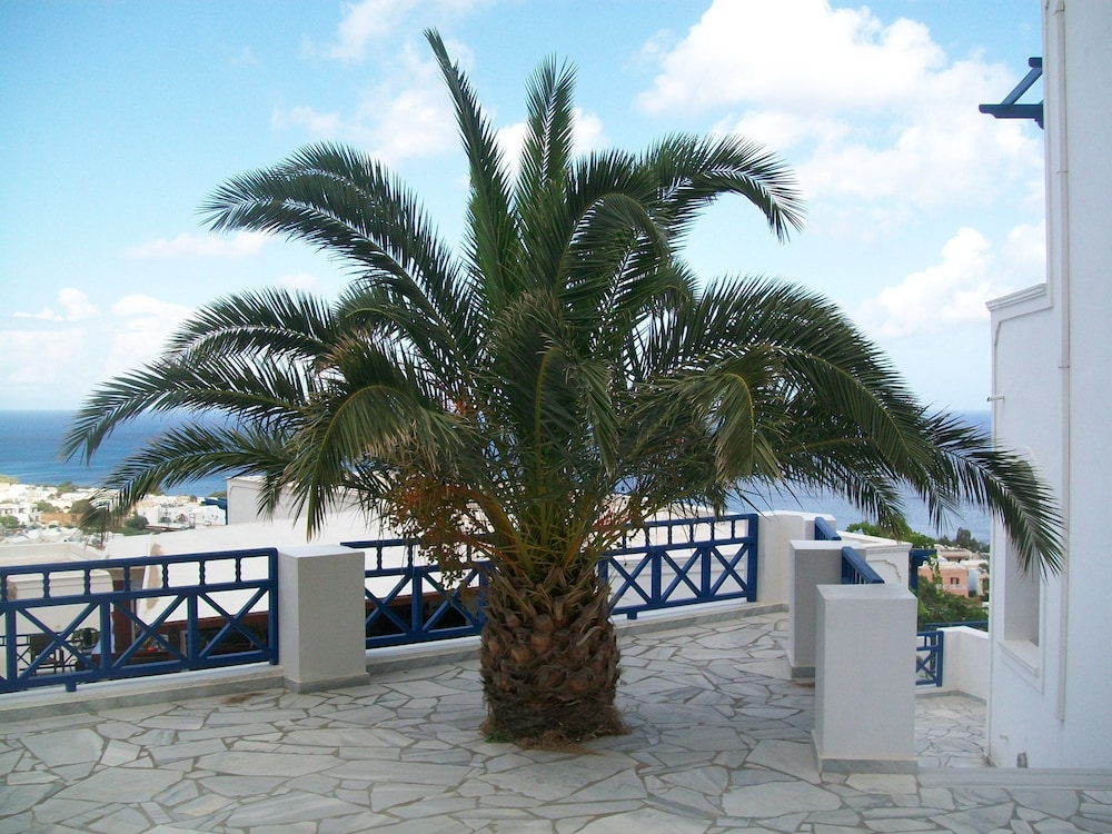 Aegean View Hotel — Attractions in the area in Kamari, South Aegean