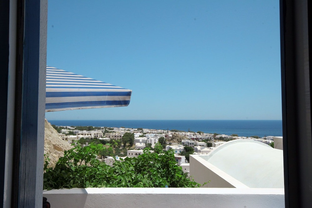Aegean View Hotel — Attractions in the area in Kamari, South Aegean