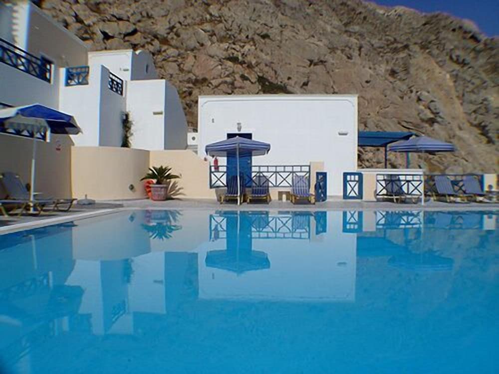 Aegean View Hotel — Swimming pool in Kamari, South Aegean