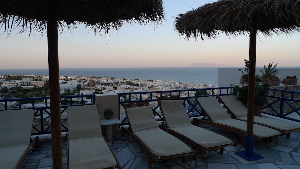 Aegean View Hotel — Attractions in the area in Kamari, South Aegean