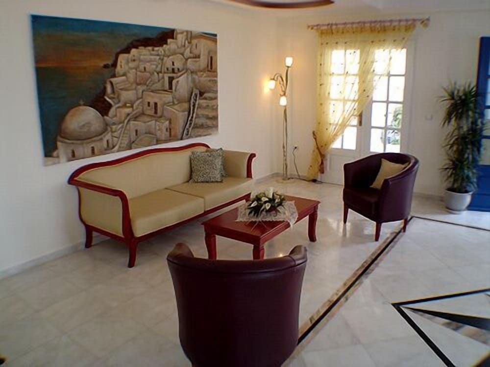Aegean View Hotel — Hotel rooms in Kamari, South Aegean