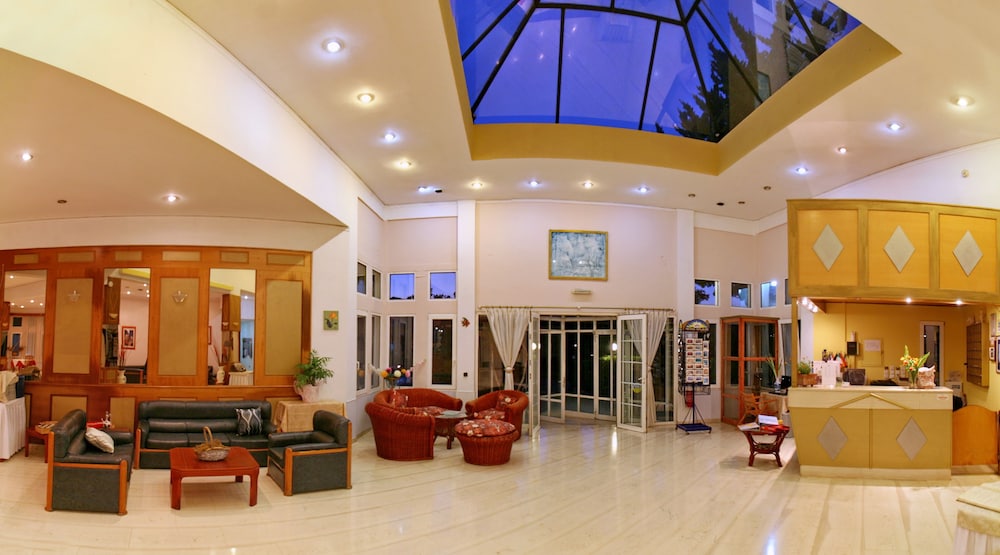 Aegeon Hotel — Hotel building in Lesvos Island