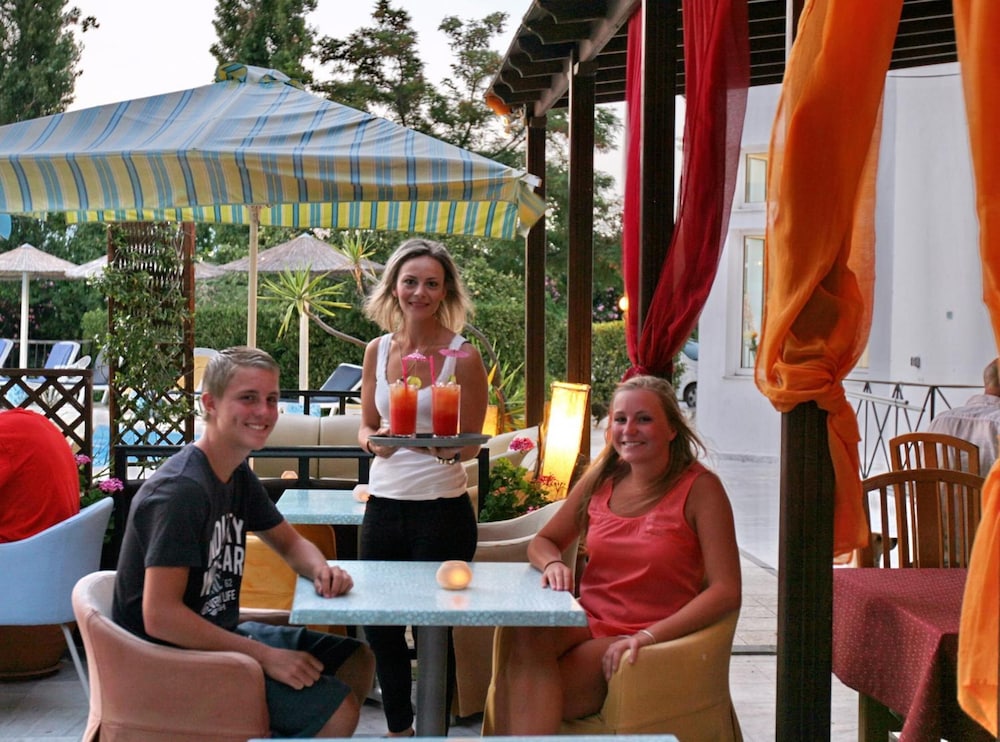 Aegeon Hotel — Restaurant & bars in Lesvos Island