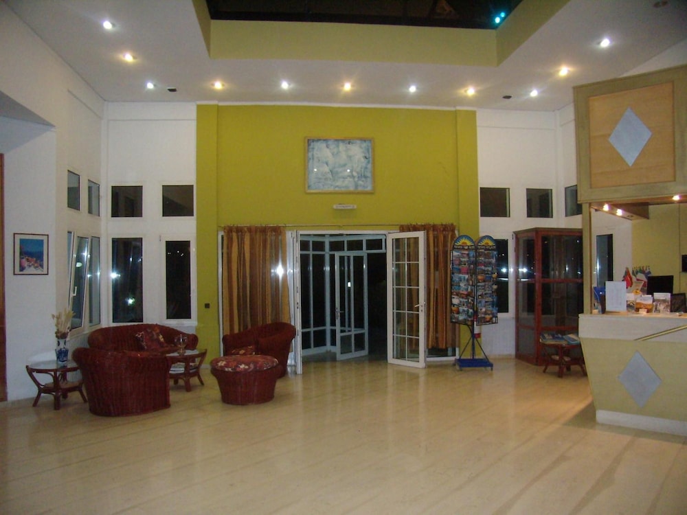 Aegeon Hotel — Hotel building in Lesvos Island