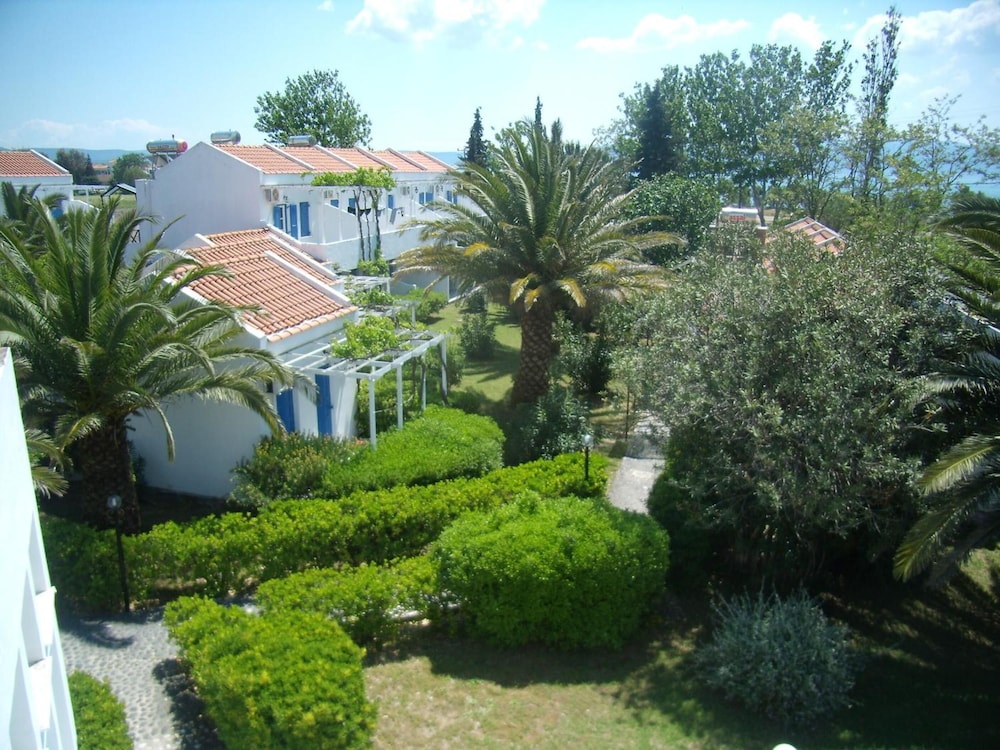 Aegeon Hotel — Hotel building in Lesvos Island