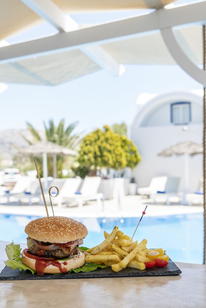 Bella Santorini — Restaurant & bars in Aghios Georgios (Santorini), South Aegean