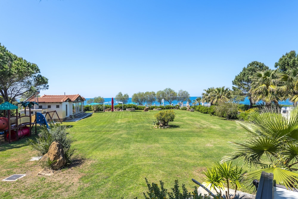 Irida Resort — Beach in Kyparissia, Peloponnese