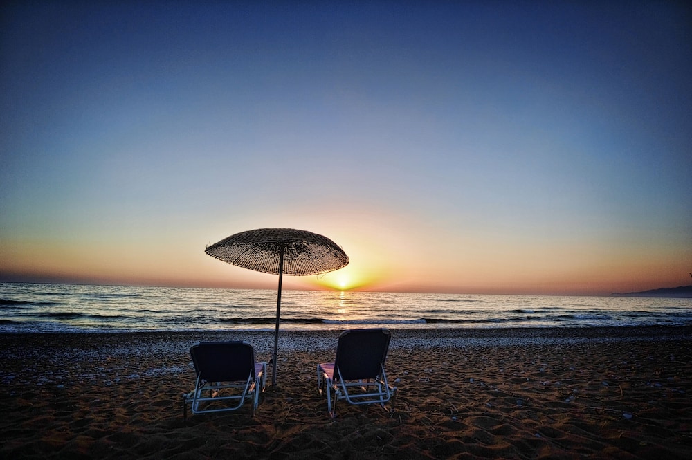 Irida Resort — Beach in Kyparissia, Peloponnese