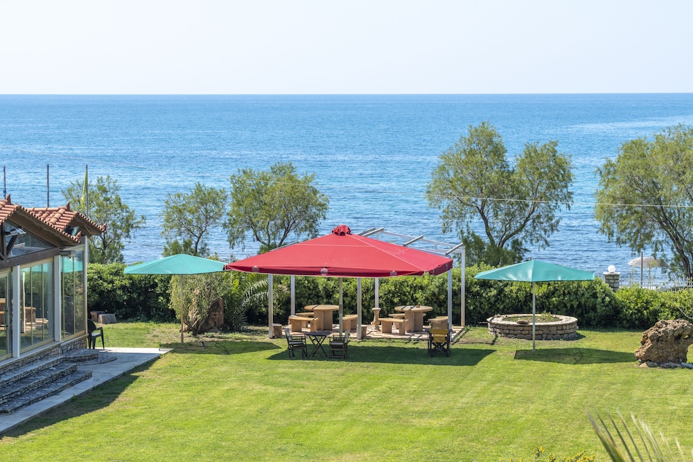 Irida Resort — Beach in Kyparissia, Peloponnese