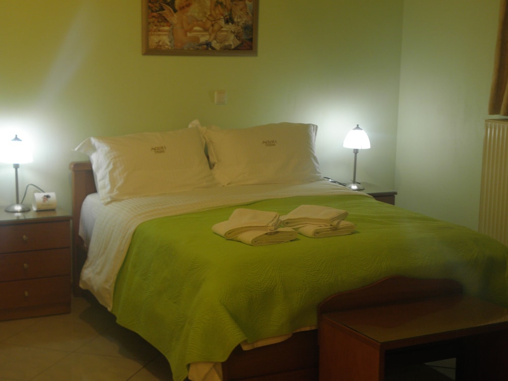 Irida Resort — Hotel rooms in Kyparissia, Peloponnese