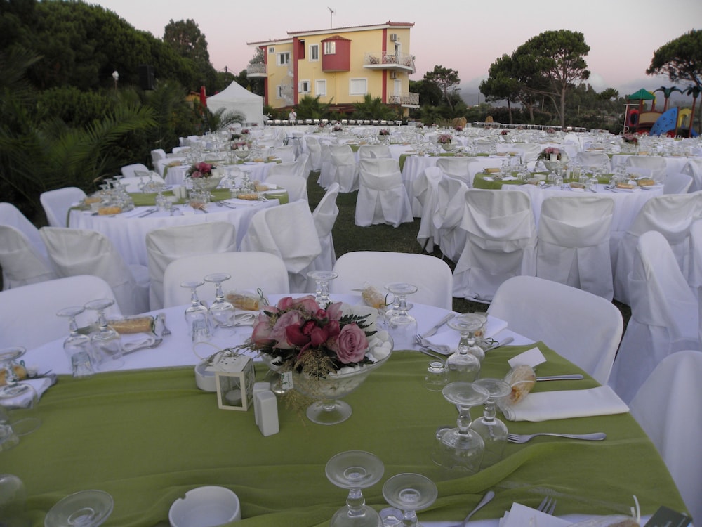 Irida Resort — Restaurant & bars in Kyparissia, Peloponnese