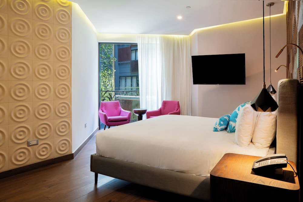 The Fives Downtown Hotel - Curio Collection by Hilton — Hotel rooms in Playa del Carmen, Quintana Roo