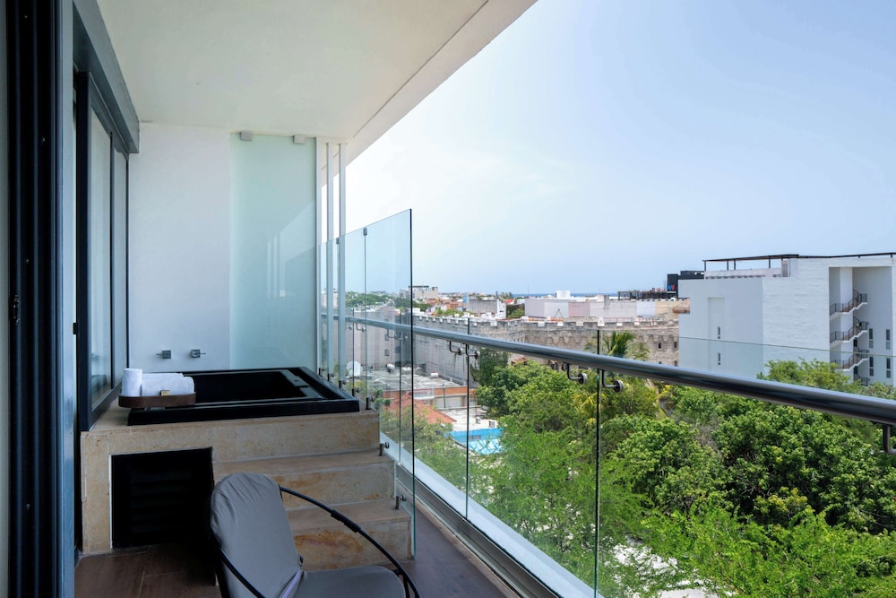 The Fives Downtown Hotel - Curio Collection by Hilton — Hotel rooms in Playa del Carmen, Quintana Roo