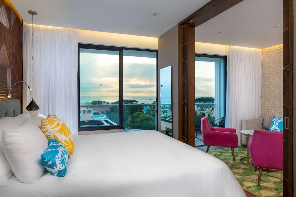 The Fives Downtown Hotel - Curio Collection by Hilton — Hotel rooms in Playa del Carmen, Quintana Roo