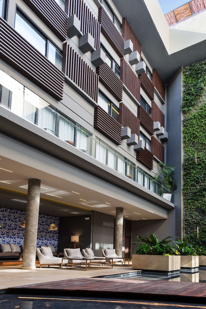 The Fives Downtown Hotel - Curio Collection by Hilton — Hotel building in Playa del Carmen, Quintana Roo