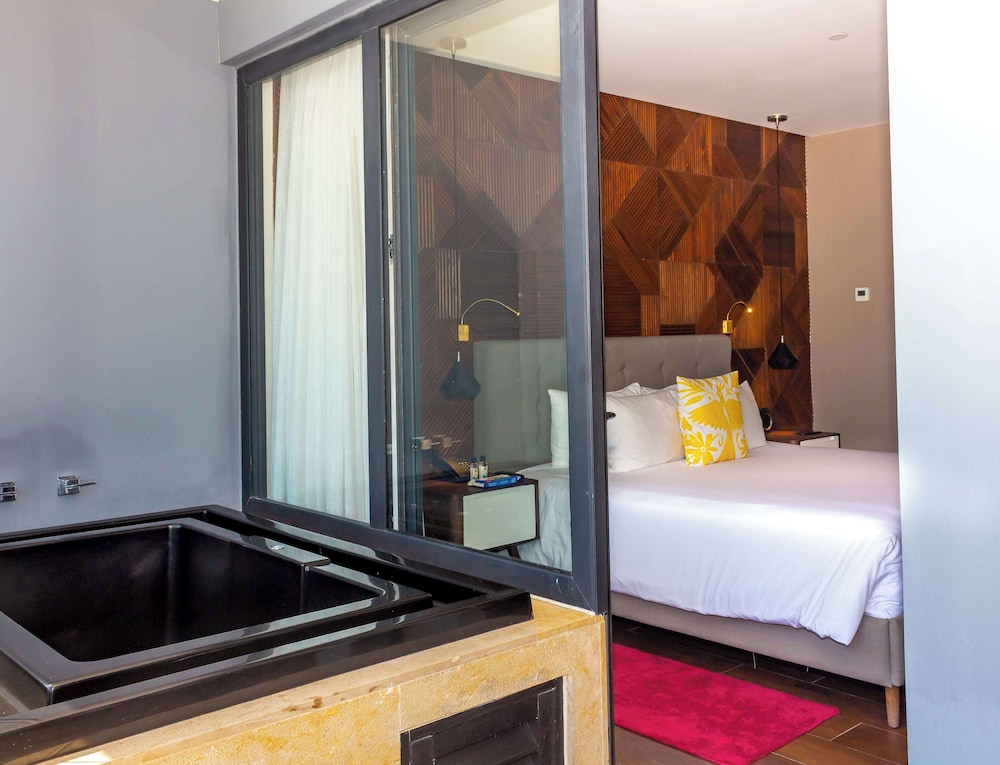 The Fives Downtown Hotel - Curio Collection by Hilton — Hotel rooms in Playa del Carmen, Quintana Roo