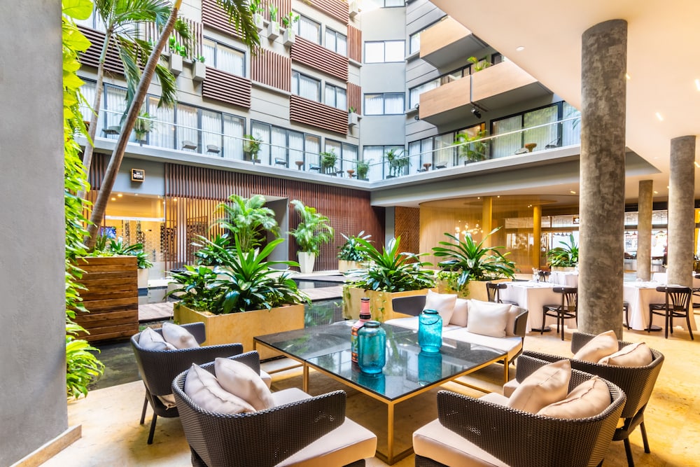 The Fives Downtown Hotel - Curio Collection by Hilton — Hotel building in Playa del Carmen, Quintana Roo