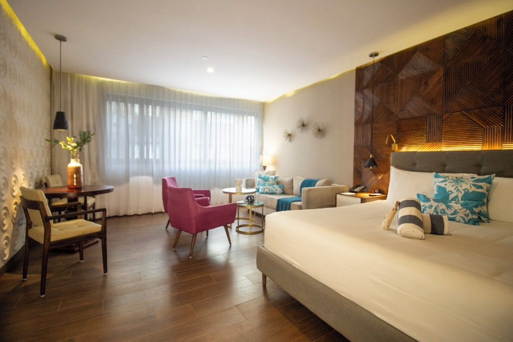 The Fives Downtown Hotel - Curio Collection by Hilton — Hotel rooms in Playa del Carmen, Quintana Roo