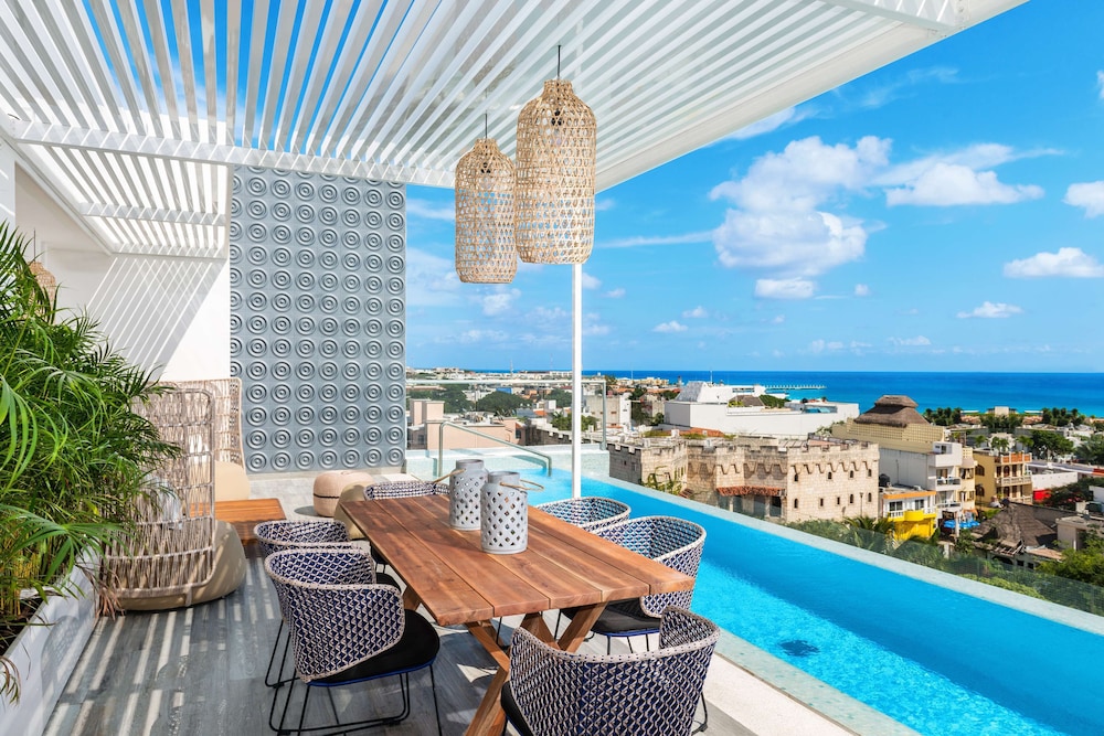 The Fives Downtown Hotel - Curio Collection by Hilton — Hotel rooms in Playa del Carmen, Quintana Roo