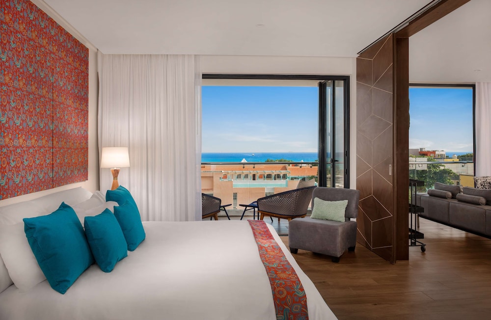 The Fives Downtown Hotel - Curio Collection by Hilton — Hotel rooms in Playa del Carmen, Quintana Roo