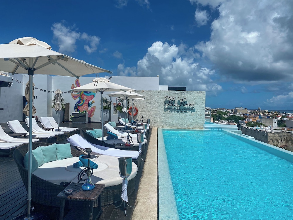 The Fives Downtown Hotel - Curio Collection by Hilton — Swimming pool in Playa del Carmen, Quintana Roo