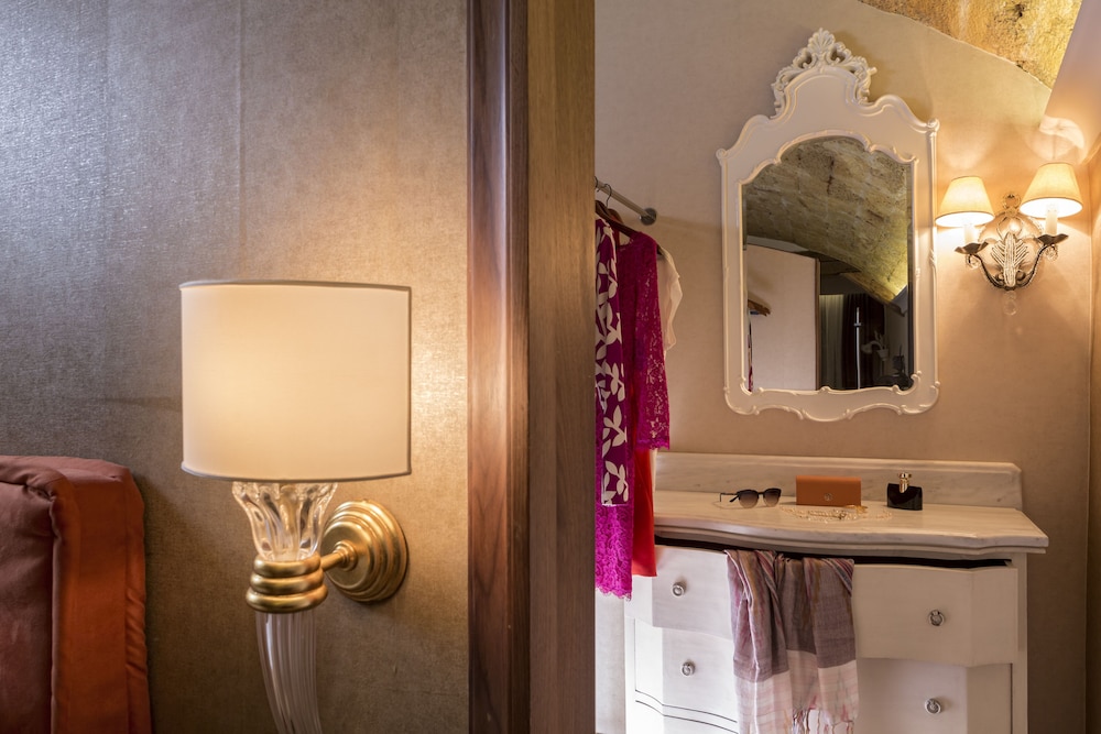 Casa Delfino Hotel & Spa - Small Luxury Hotels of the World — Hotel rooms in Chania