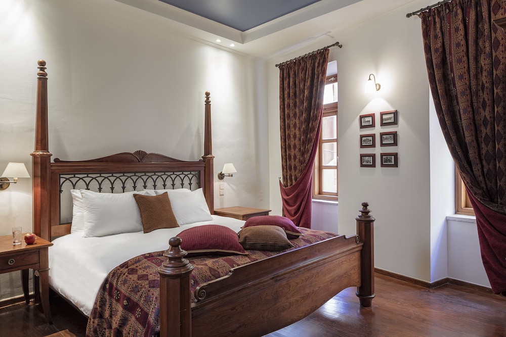 Casa Delfino Hotel & Spa - Small Luxury Hotels of the World — Hotel rooms in Chania