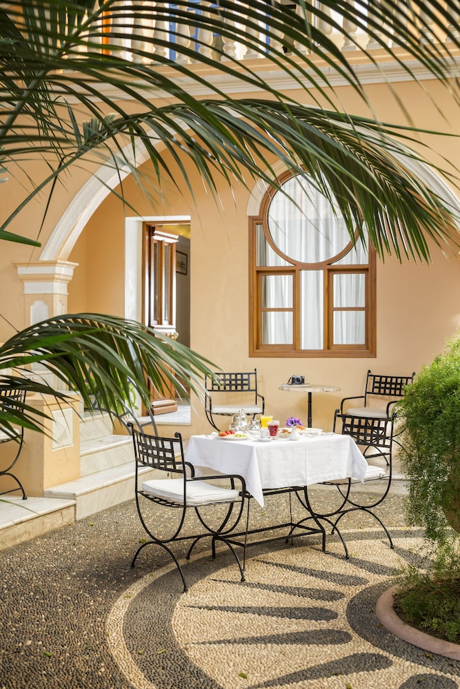 Casa Delfino Hotel & Spa - Small Luxury Hotels of the World — Hotel building in Chania